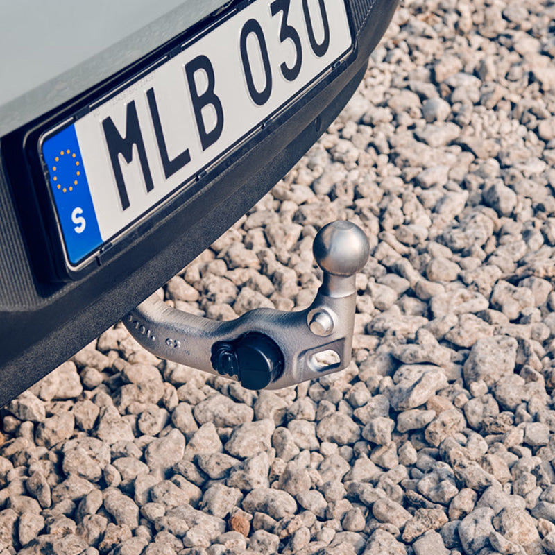 Volvo XC60 Adventure Pack - Towbar, Boot Mat & Roof Bars